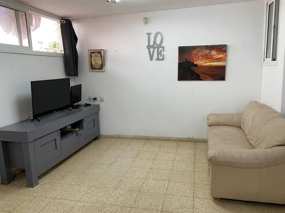 Sima Place Apartman Petach Tikva Kültér fotó