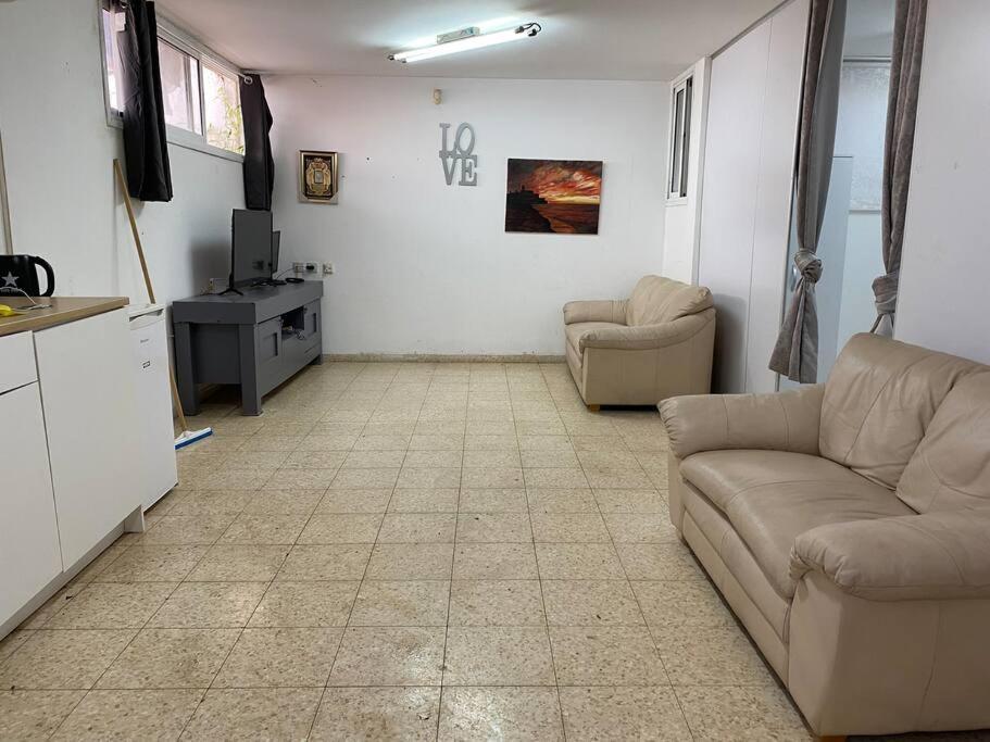 Sima Place Apartman Petach Tikva Kültér fotó